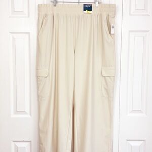 NWT Old Navy Active Wishbone Cream Sleektech Wide Leg Cargo Pants 2X